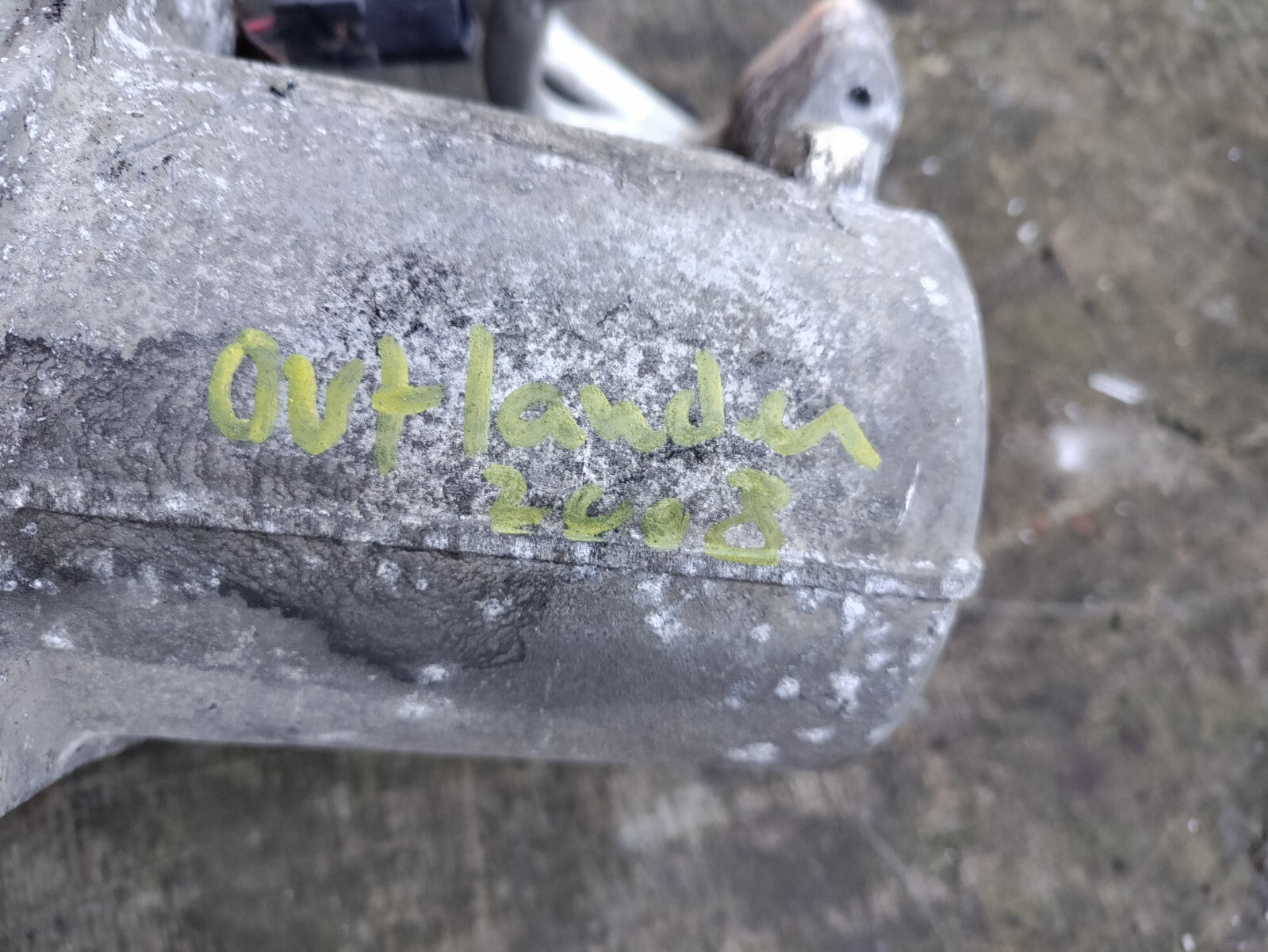 2008 MITSUBISHI OUTLANDER 2.2 DIESEL  A/C AIR COMPRESSOR PUMP 926003VD0A