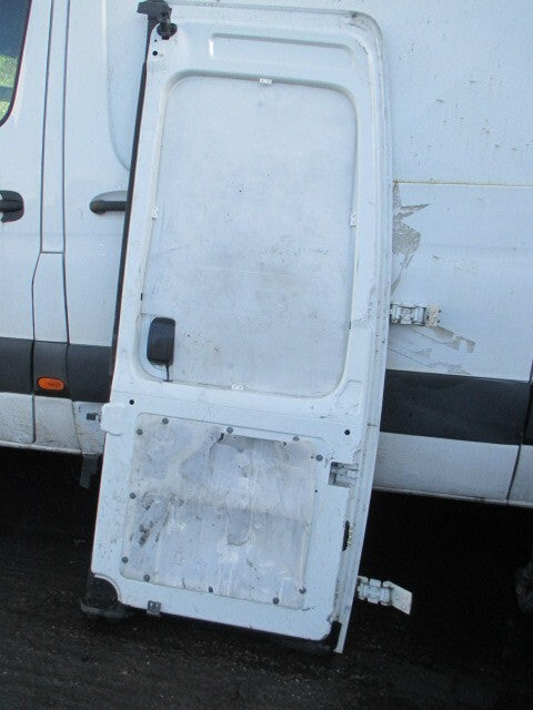 2020 SAIC LDV V80 HIGH ROOF NSR PASSENGER SIDE REAR DOOR COMPLETE WHITE
