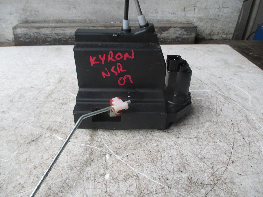SSANGYONG KYRON 2009 2.0 DIESEL NSR PASSENGER SIDE DOOR LOCK MECHANISMS
