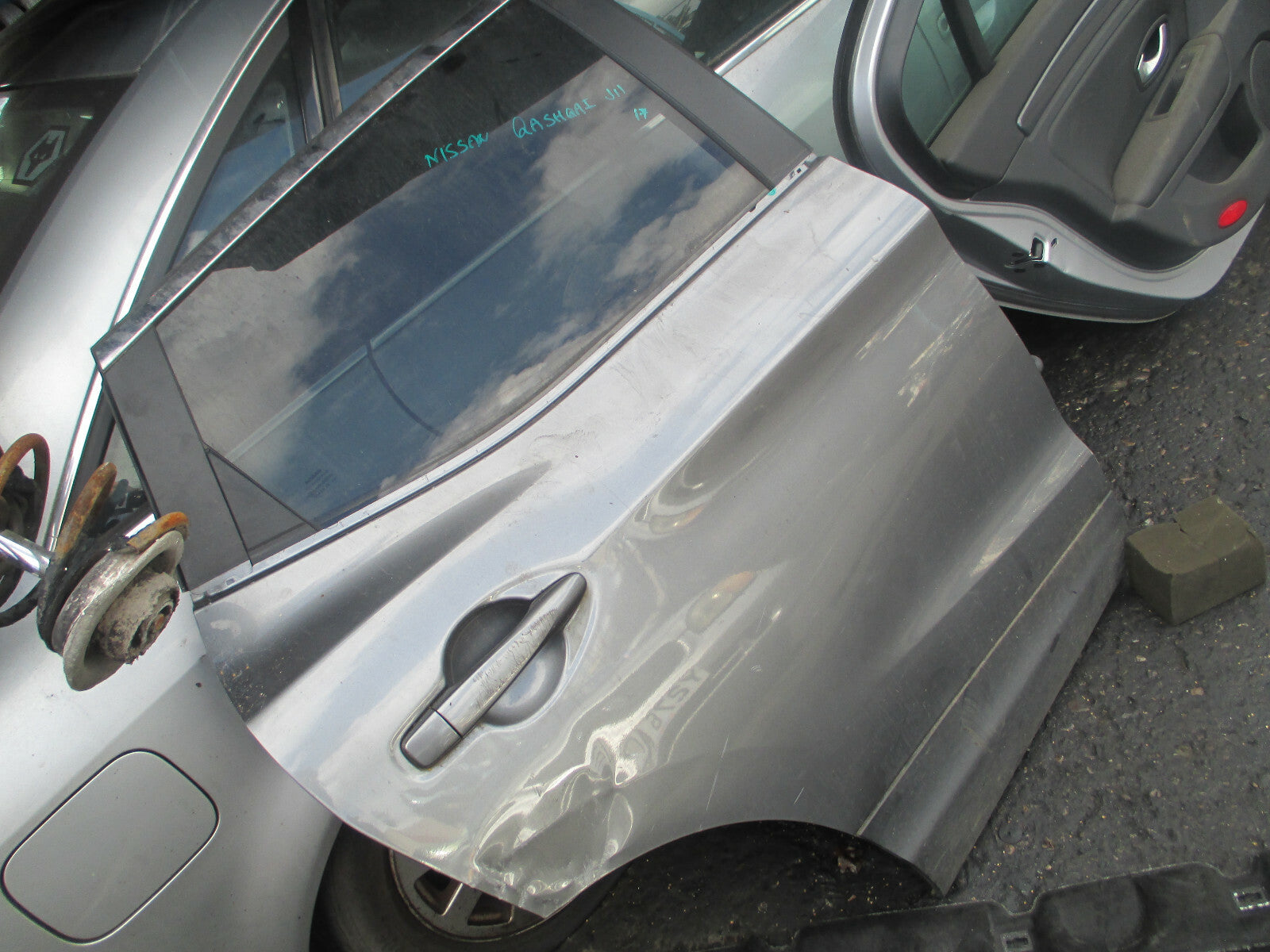 NISSAN QAHQAI J11 MK2 2017 OSR DRIVER SIDE REAR COMPLETE DOOR GREY