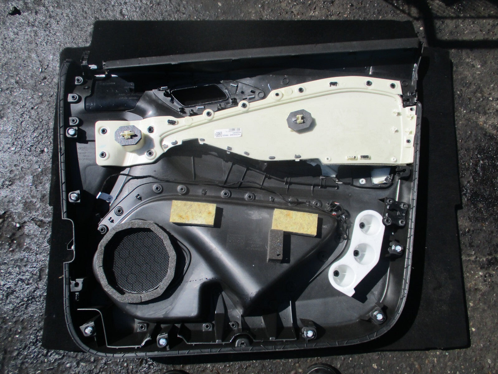 2024 VAUXHALL GRANDLAND MK1 NSF PASSENGER SIDE FRONT DOOR CARD 98526504US