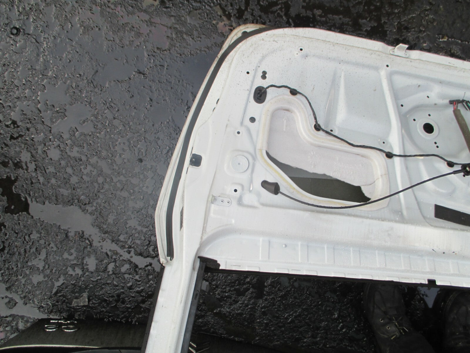 RENAULT MEGANE MK3 2015 3 DOOR OSF DRIVER SIDE FRONT BARE DOOR SHELL FRAME WHITE