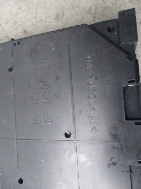 VAUXHALL CORSA FUSE RELAY BOX 2015DJ3828