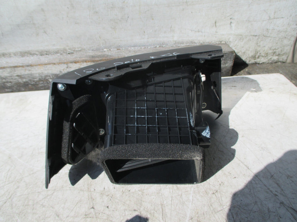 HYUNDAI I30 NSF PASSENGER SIDE FRONT AIR VENT 974802R000