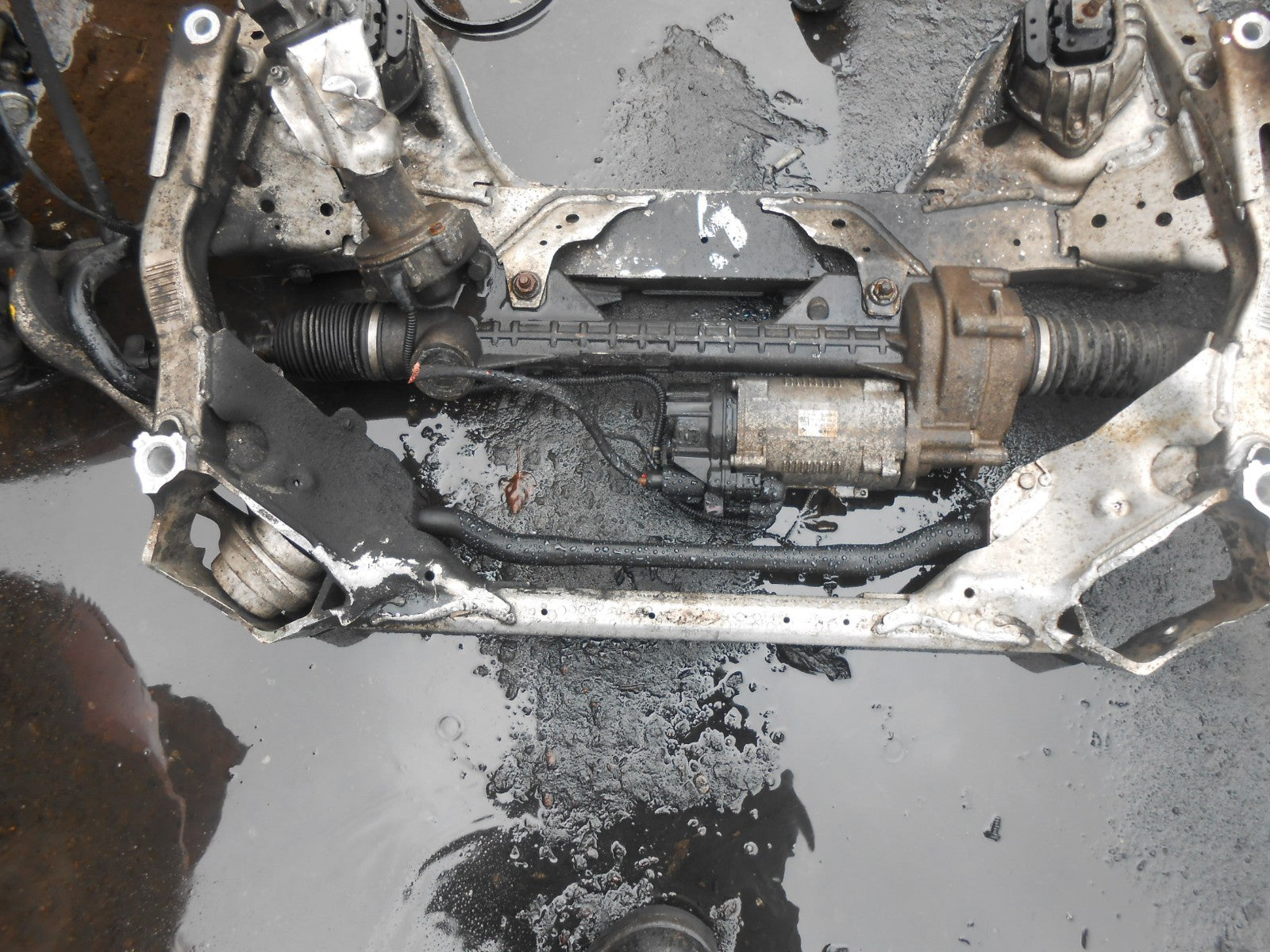 BMW 1 SERIES E87 2007 118d FRONT CRADLE SUB FRAME & STEERING RACK