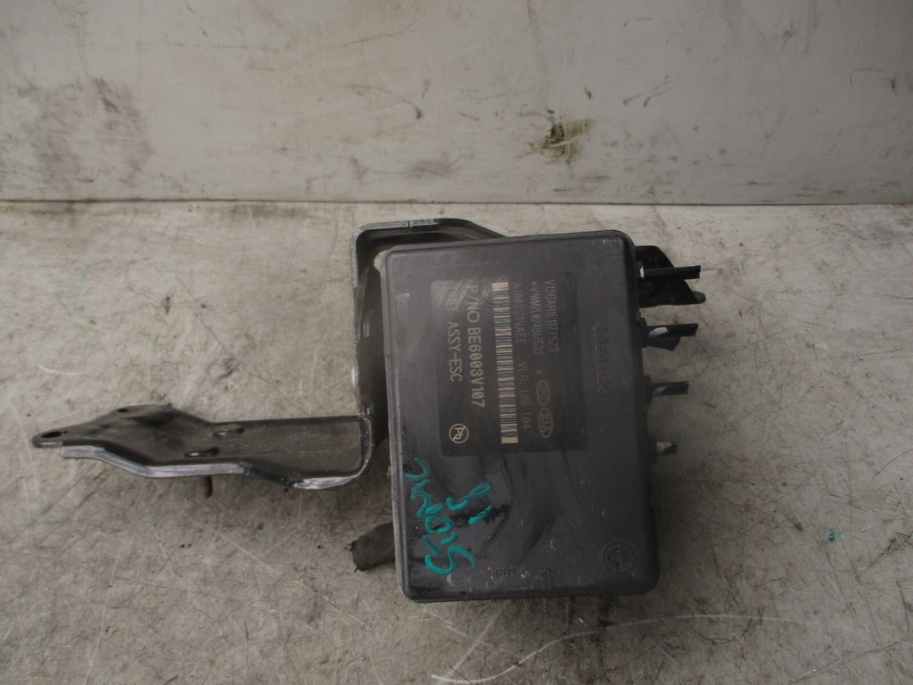 2018 KIA STONIC 1.0 PETROL ABS PUMP CONTROL MODULE 58920H8760