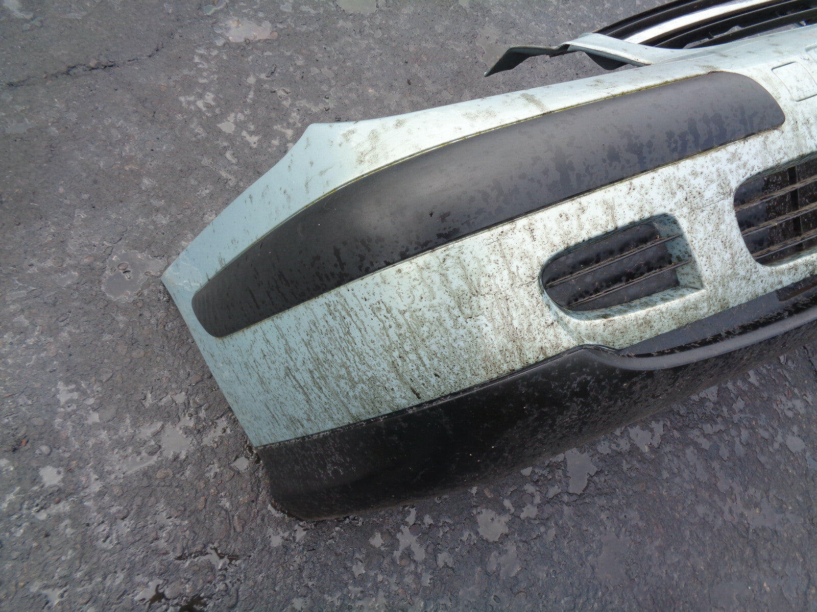 CITROEN C5 2003 ESTATE FRONT COMPLETE BUMPER + GRILL GREEN