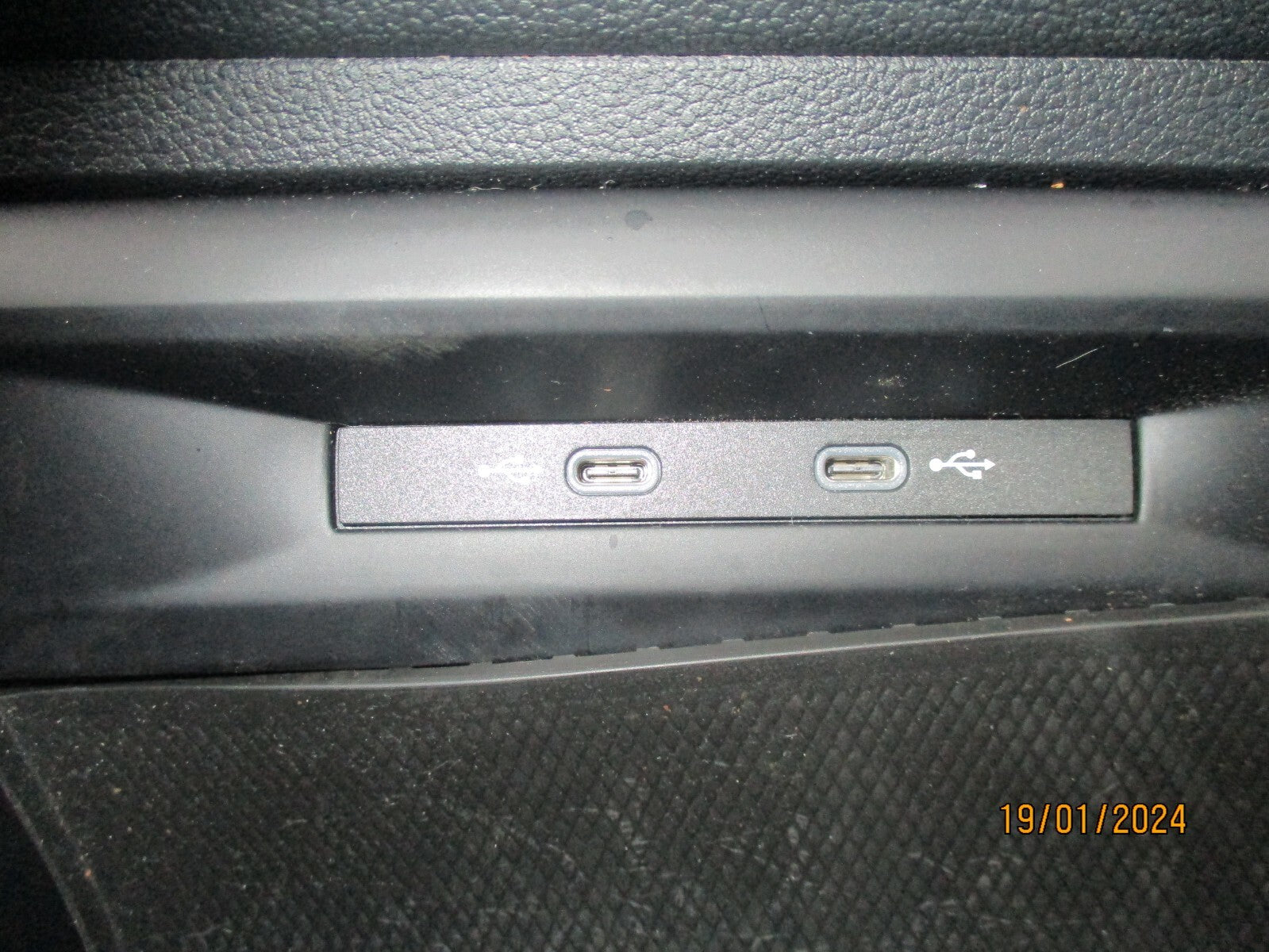 2023 VW VOLKSWAGEN GOLF MK8 USB CHARGING PORT TYPE C