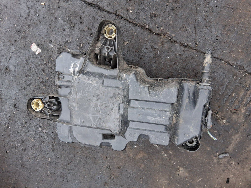 CITROEN BERLINGO PARTNER 2018 1.6 DIESEL HDI ADBLUE TANK 9818531680