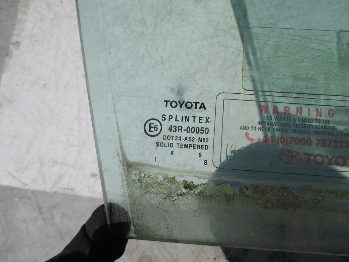 TOYOTA AVENSIS 1997 OSF DRIVER SIDE FRONT WINDOW GLASS PANE 43R-00050