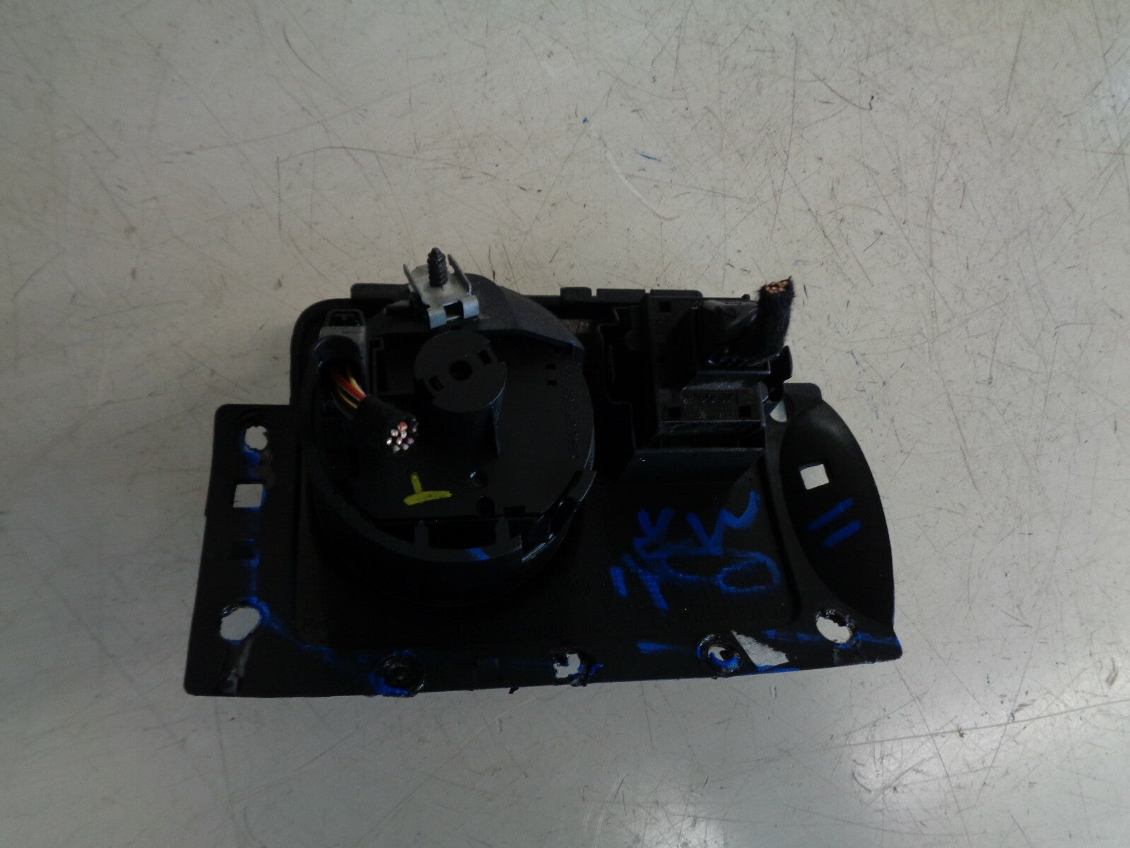VOLKSWAGEN SCIROCCO 2011 HEADLIGHT FOG LIGHT ADJUST AIM CONTROL SWITCH 1K2858341