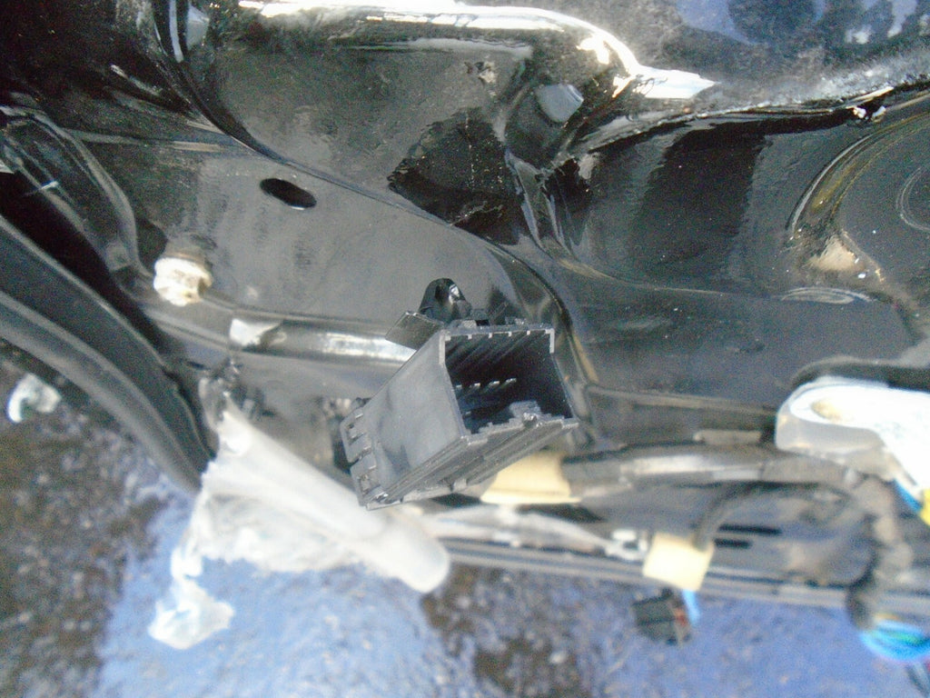 SUBARU IMPREZA WRX 2006 MK2 OSF FRONT DRIVER SIDE COMPLETE DOOR