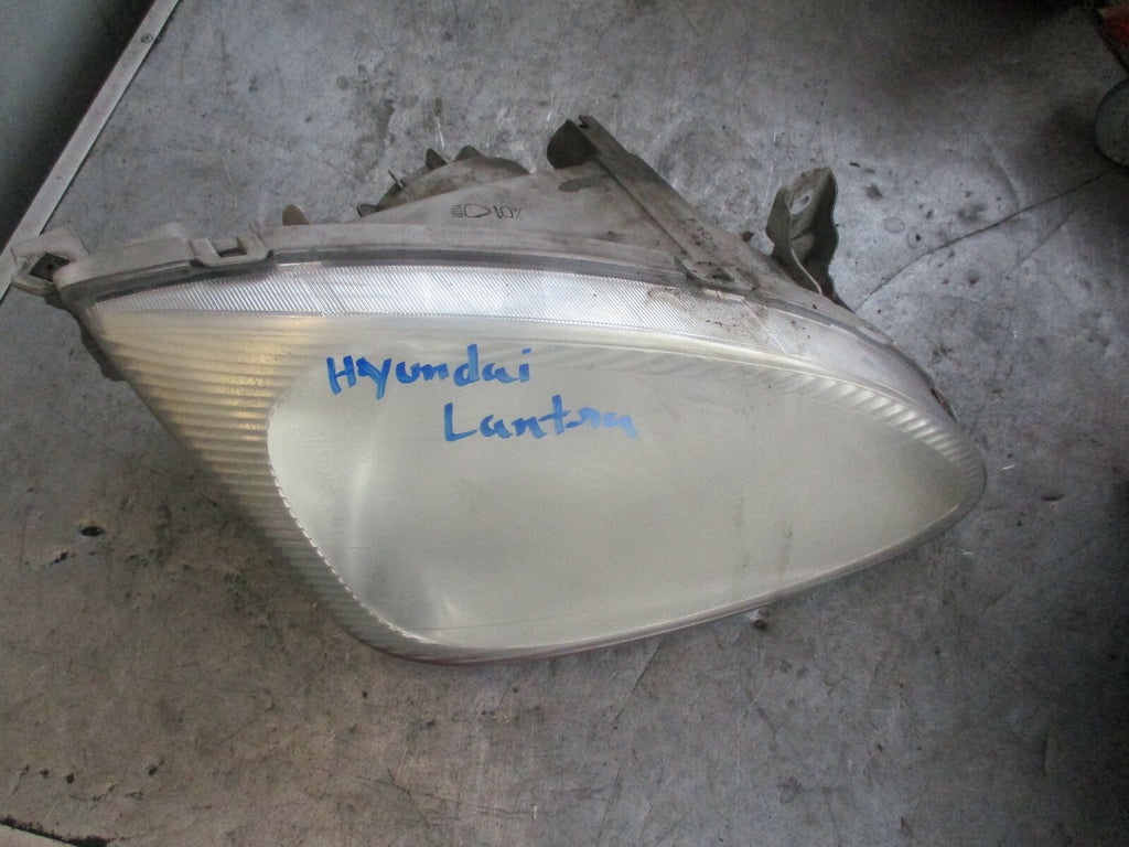 HYUNDAI LANTRA MK2 OS DRIVER SIDE HEADLIGHT