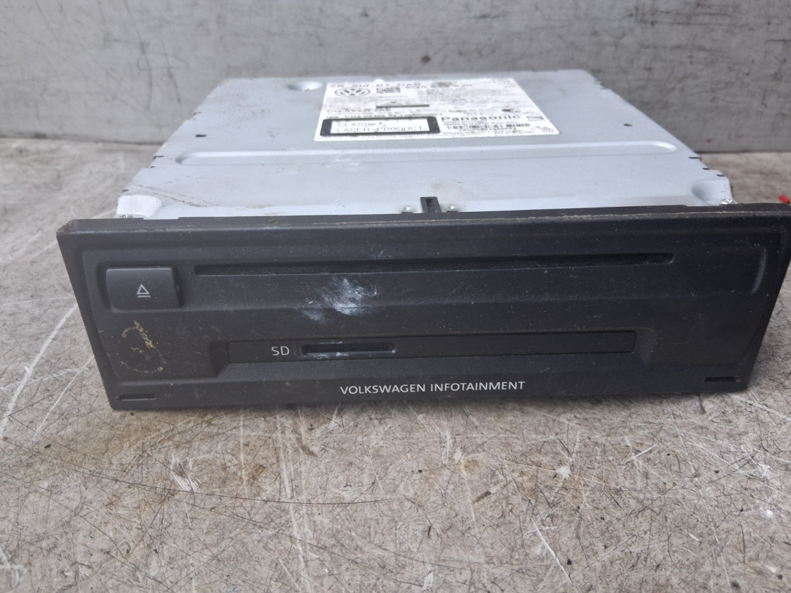 2013 VW VOLKSWAGEN GOLF MK7 MULTIMEDIA CD PLAYER STEREO HEAD UNIT 5G0035820