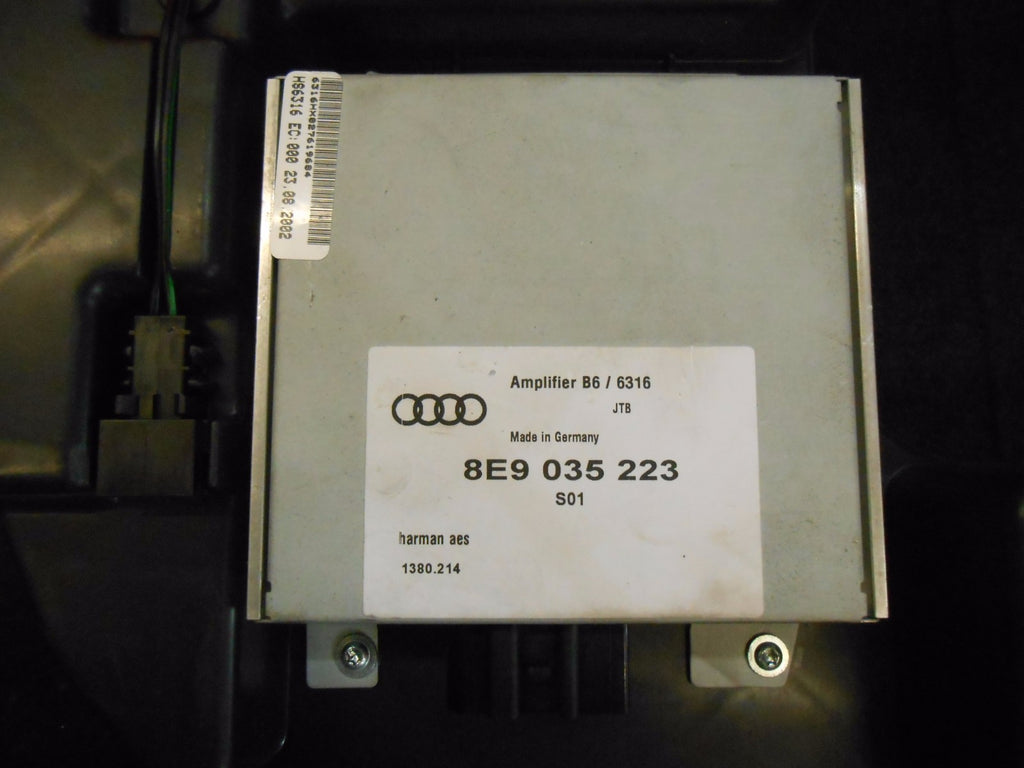 AUDI A4 8E AVANT 2002 BOOT SUB WOOFER SPAEKER BASS BOX & AMP 8E9035382 8E9035223