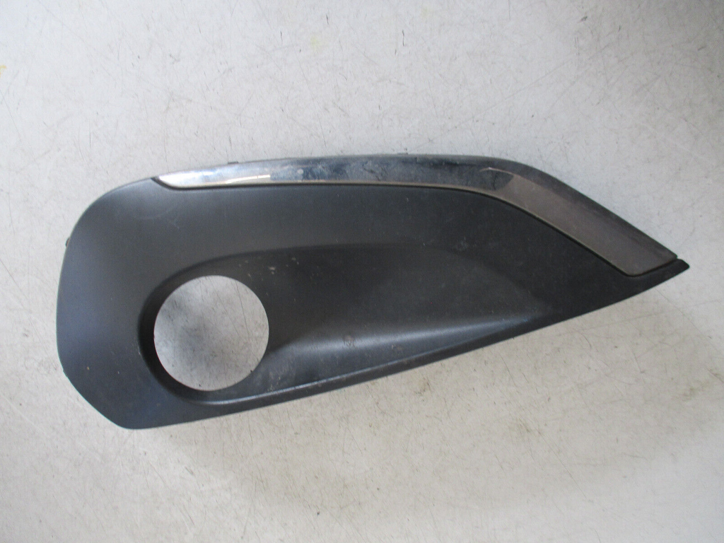 PEUGEOT 208 2017 MK1 OSF DRIVER SIDE FRONT FOG LIGHT GRILL 9810738177