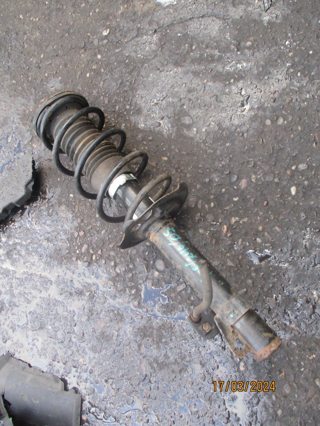 PEUGEOT 108 2016 OSF DRIVER SIDE FRONT SHOCK ABSORBER STRUT
