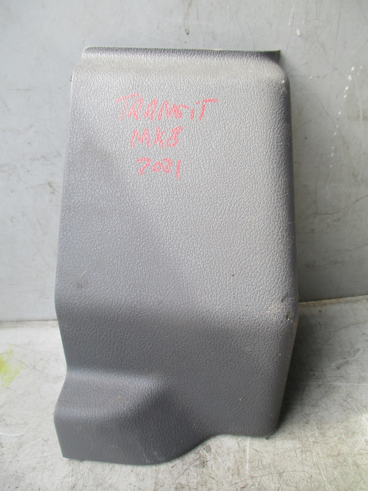 FORD TRANSIT MK8 2021 LEFT SIDE B PILLAR TRIM COVER KK31V243W13