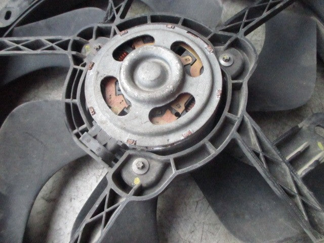 2012 VAUXHALL VIVARO FRONT RADIATOR COOLANT RAD FAN MOTOR 8200817125