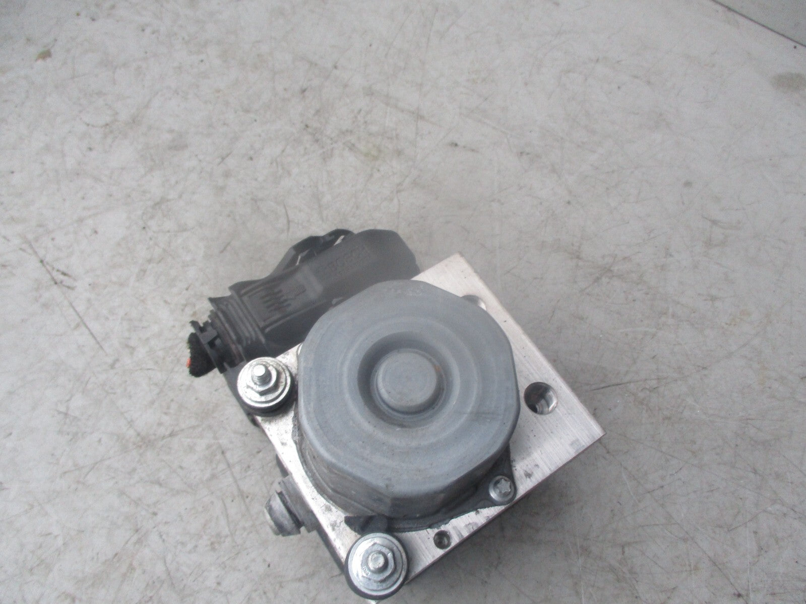 VAUXHALL CORSA E 2016 1.4 PETROL ABS CONTROL MODULE 39011871