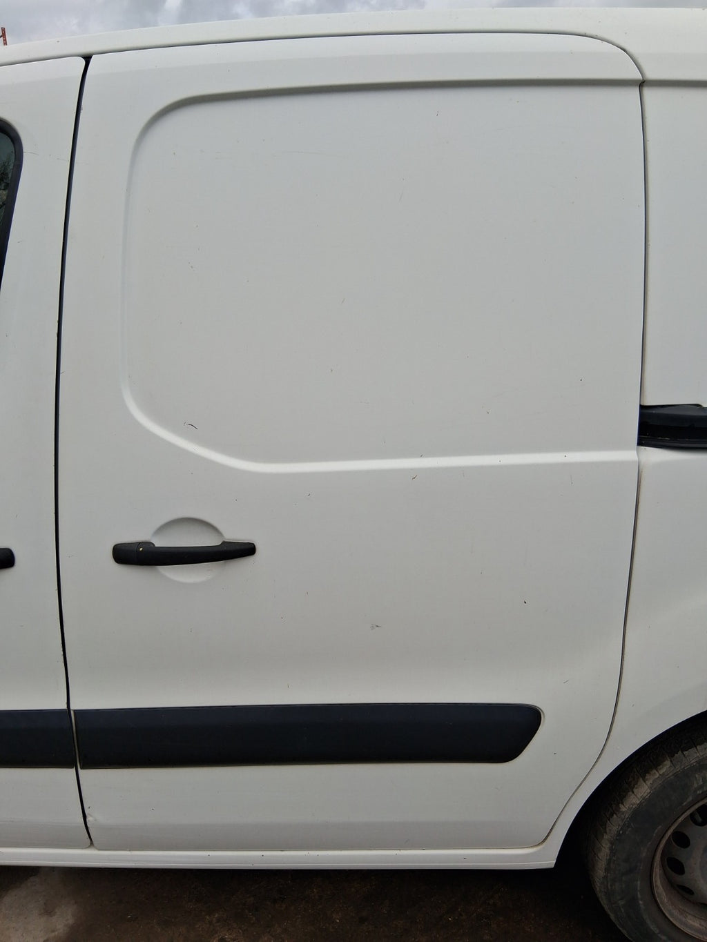 2017 PEUGEOT PARTNER MK2 NS PASSENGER SIDE LEFT COMPLETE SLIDING DOOR WHITE