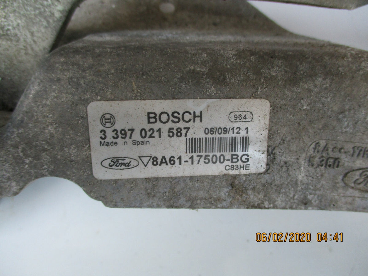 FORD FIESTA MK7 2012 FRONT WINDSCREEN WIPER MOTOR & LINKAGE ARMS 8A61-17500-BG