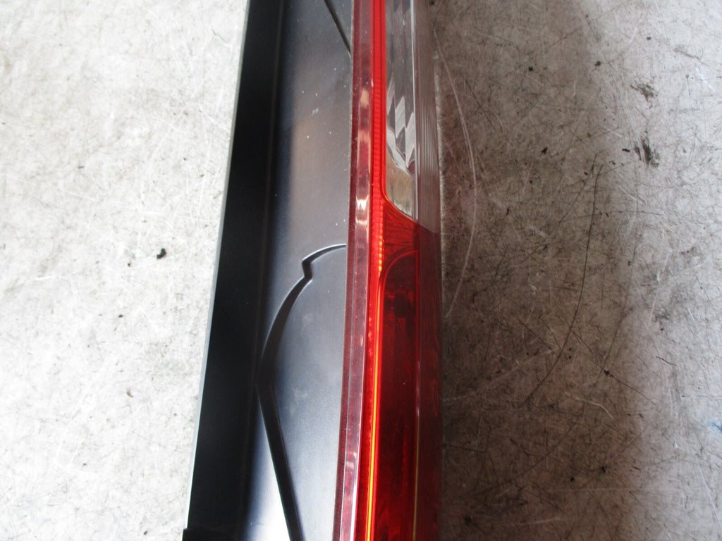 FORD FOCUS C-MAX MK1 2005 OS REAR DRIVER SIDE BRAKE LIGHT