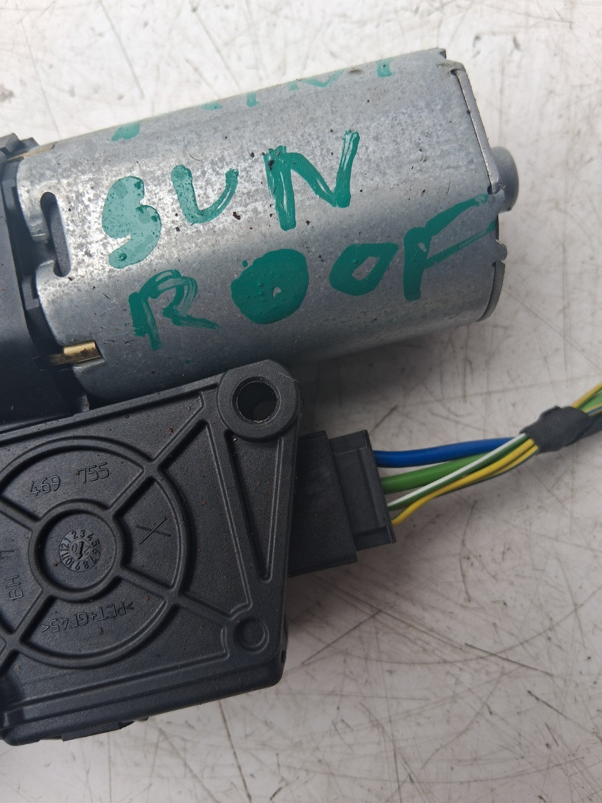 MINI CLUBMAN 2020 09 PANORAMIC SUNROOF MOTOR 6761731639601