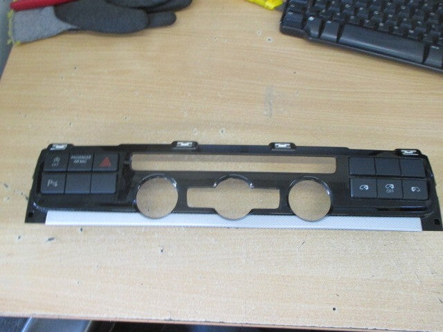 2018 VW TRANSPORTER CARAVELLE T6 DASH AC HEATER SURROUND TRIM 7E5857212A