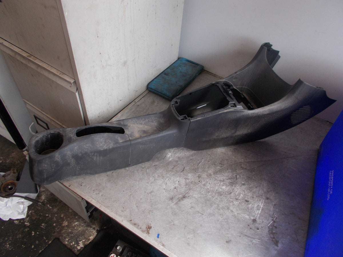 TOYOTA AYGO AB40 (MK2) 2017 CENTER CONSOLE TRIM 1388649XZD CENTRE TRIM