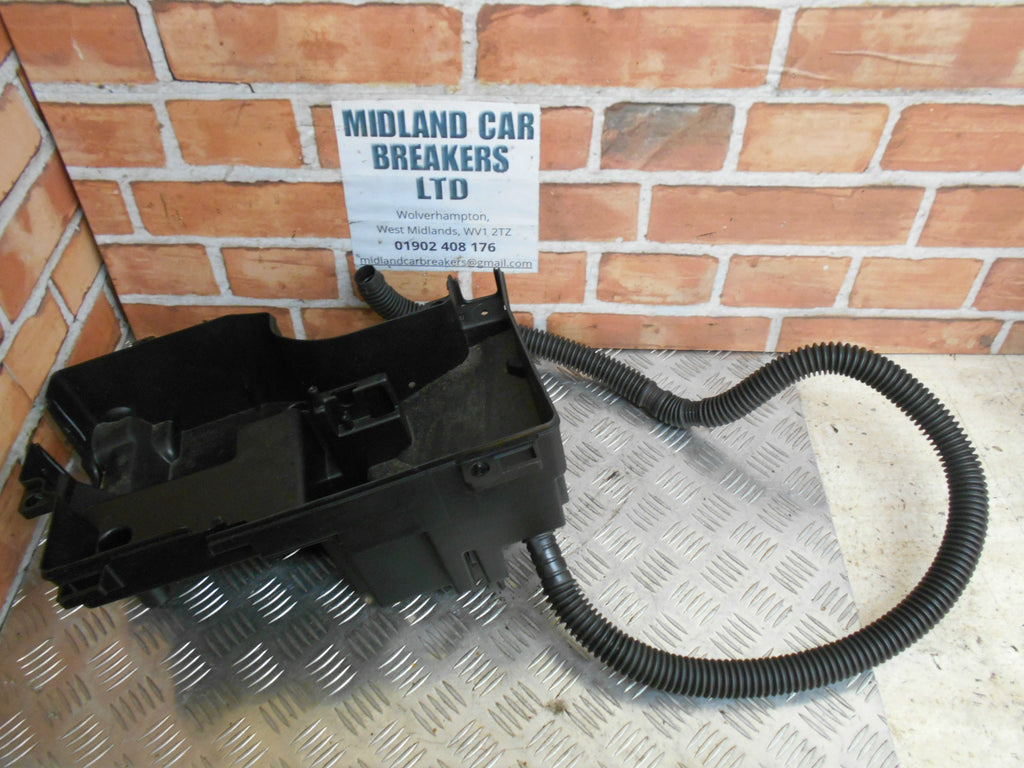 CITROEN C5 2005 FUSE BOX TRAY & LOOM COVER PIPE 9632653580