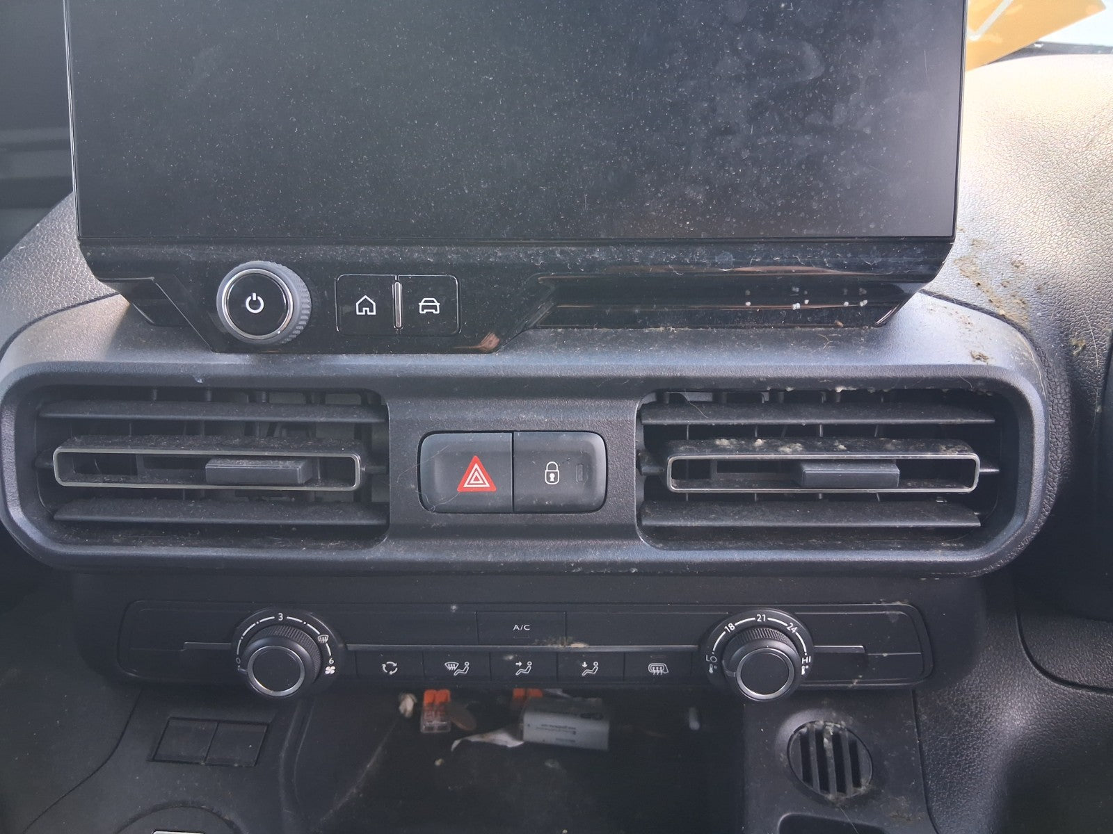 2024 CITROEN BERLINGO MK3 K9 FRONT BOTH AIR VENT CENTER AIR VENTS HAZARD SWITCH
