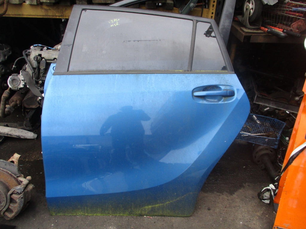 TOYOTA VERSO 2013 NSR PASSENGER SIDE REAR COMPLETE DOOR BLUE