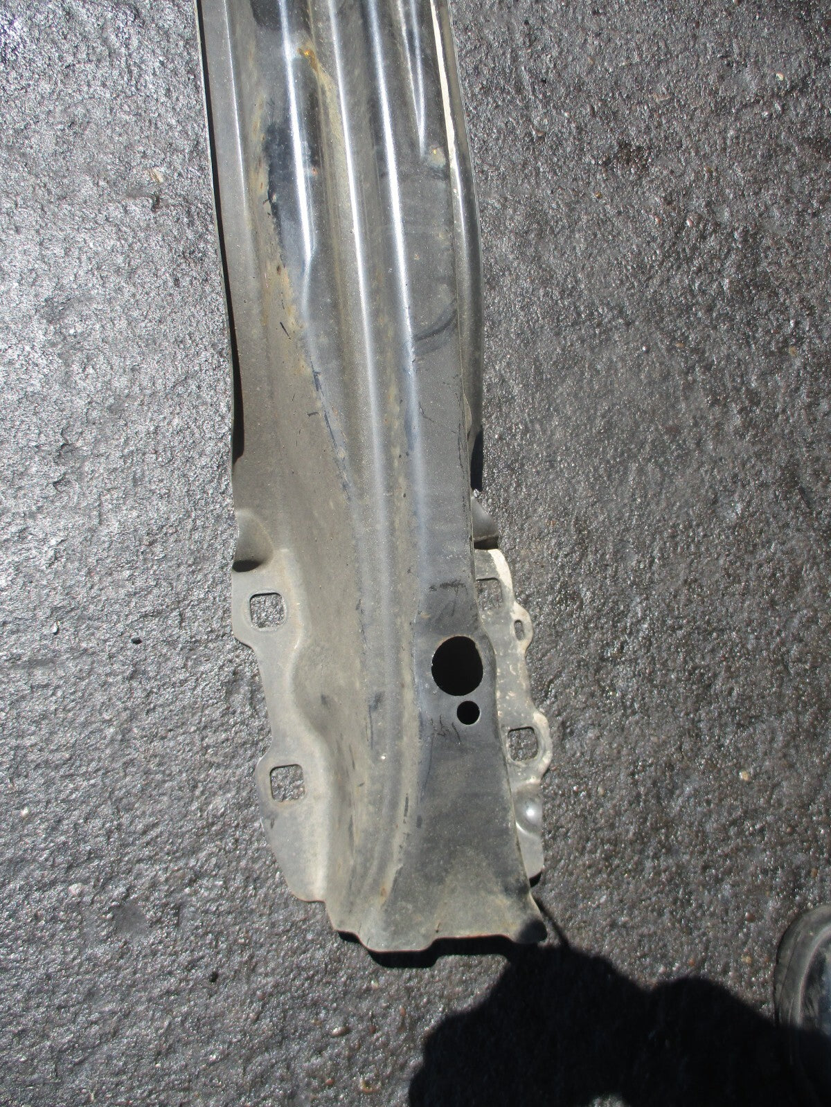 JAGUAR XE 2017 REAR BUMPER REINFORCEMENT CRASH BAR