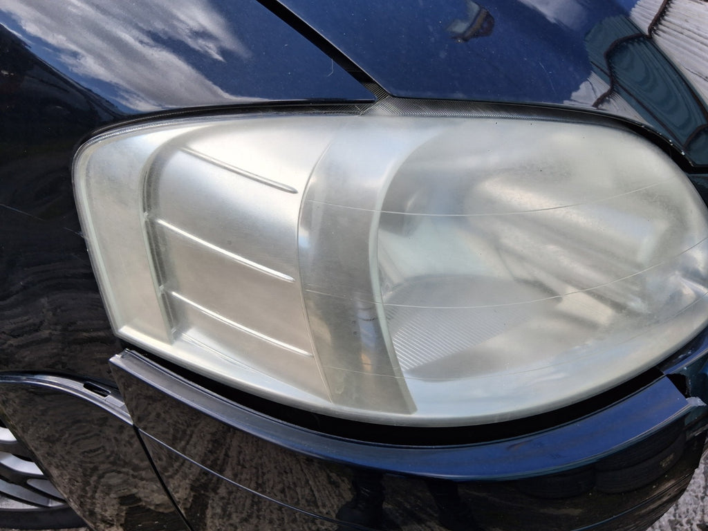 2011 VW VOLKSWAGEN FOX 3 DOOR OSF DRIVER SIDE FRONT RIGHT HEADLIGHT