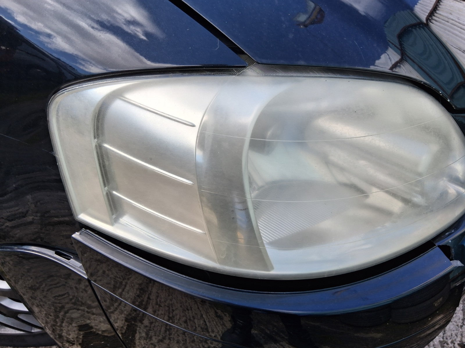 2011 VW VOLKSWAGEN FOX 3 DOOR OSF DRIVER SIDE FRONT RIGHT HEADLIGHT