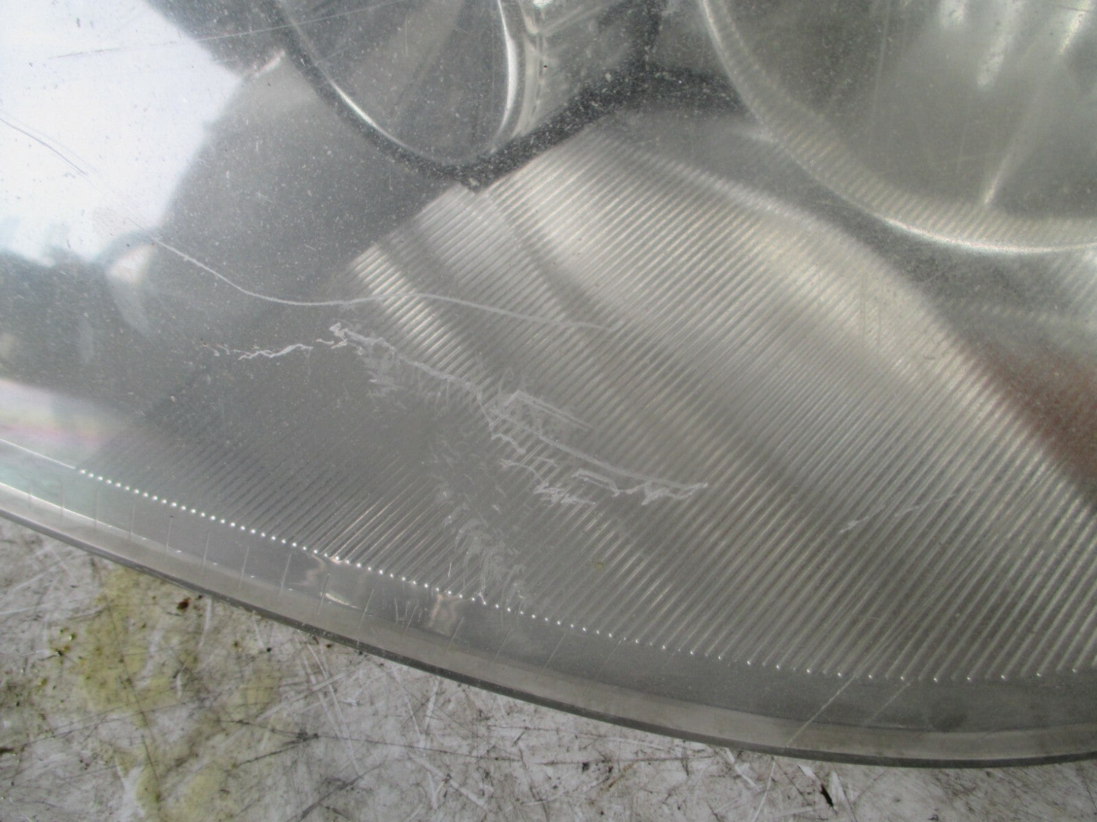 FORD GALAXY 2005 MK2 NSF FRONT PASSENGER SIDE HEADLIGHT HEADLAMP 0301183601