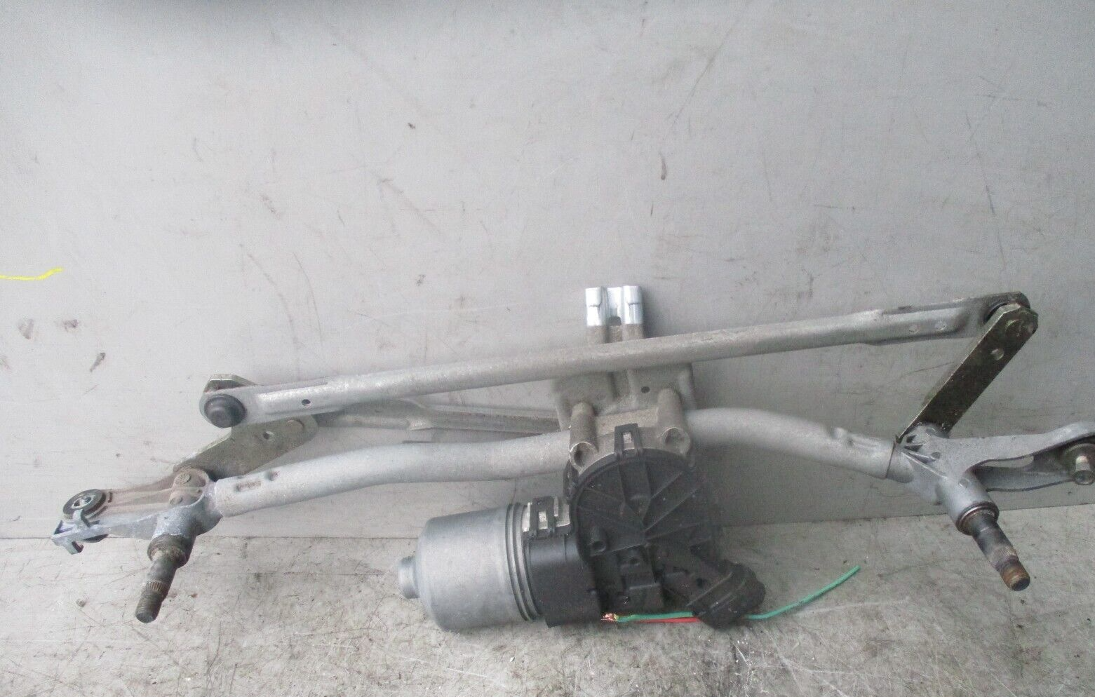 2014 CITROEN BERLINGO FRONT WIPER MOTOR 9683100780-01