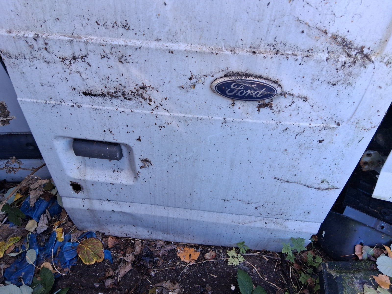 FORD TRANSIT MK6 OSR DRIVER SIDE REAR DOOR WHITE REAR RIGHT