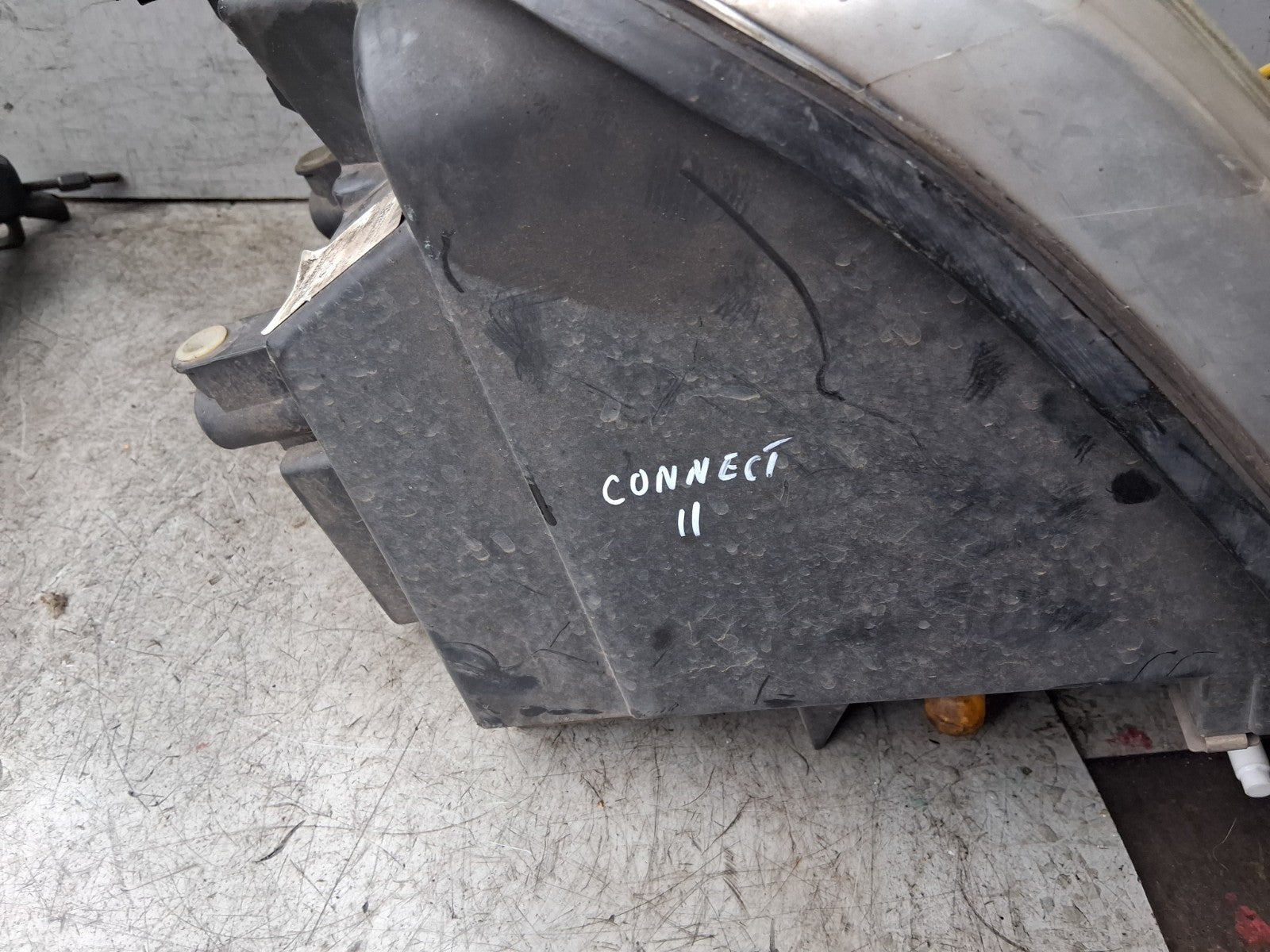 2011 FORD TRANSIT CONNECT MK1 NSF PASSENGER SIDE FRONT HEADLIGHT 2T1413005BG