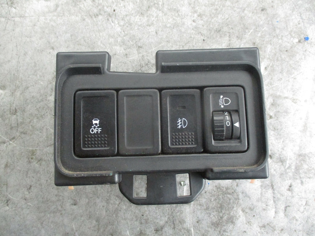 SUZUKI SWIFT MK3 HEADLIGHT LEVEL ADJUSTMENT CONTROL SWITCHES 3727057L00