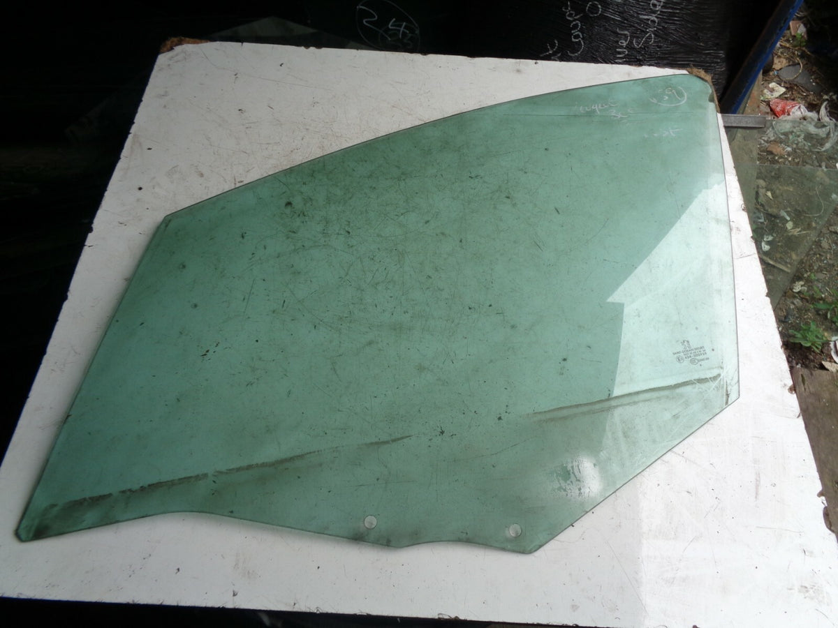 PEUGEOT 308 NSF PASSENGER SIDE FRONT WINDOW GLASS 43R000929