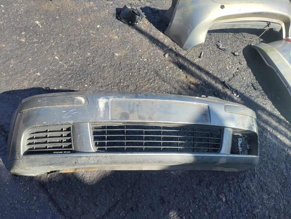 VW VOLKSWAGEN GOLF MK5 2005 FRONT BUMPER GREY