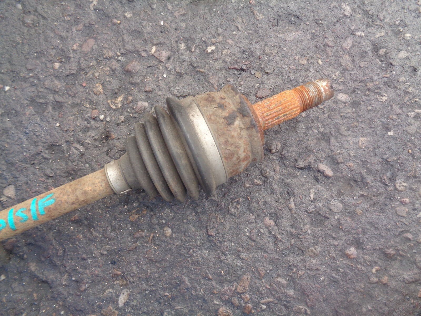 FORD KA MK2 2012 1.2 PETROL OSF DRIVER SIDE FRONT DRIVESHAFT