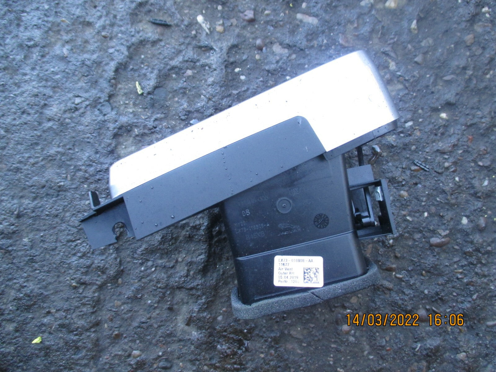 JAGUAR XE 2019 DRIVER RIGHT SIDE HEATER AIR VENT LX73-018B08-AA