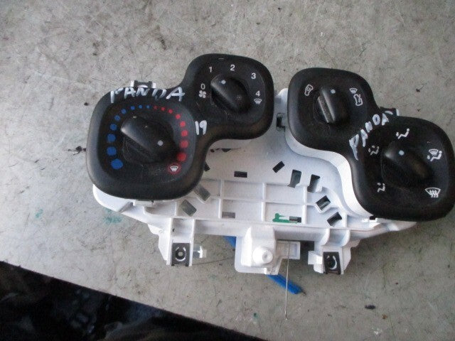 2019 FIAT PANDA MK3 1.2 PETROL AC HEATER CONTROL PANEL 5P6240100
