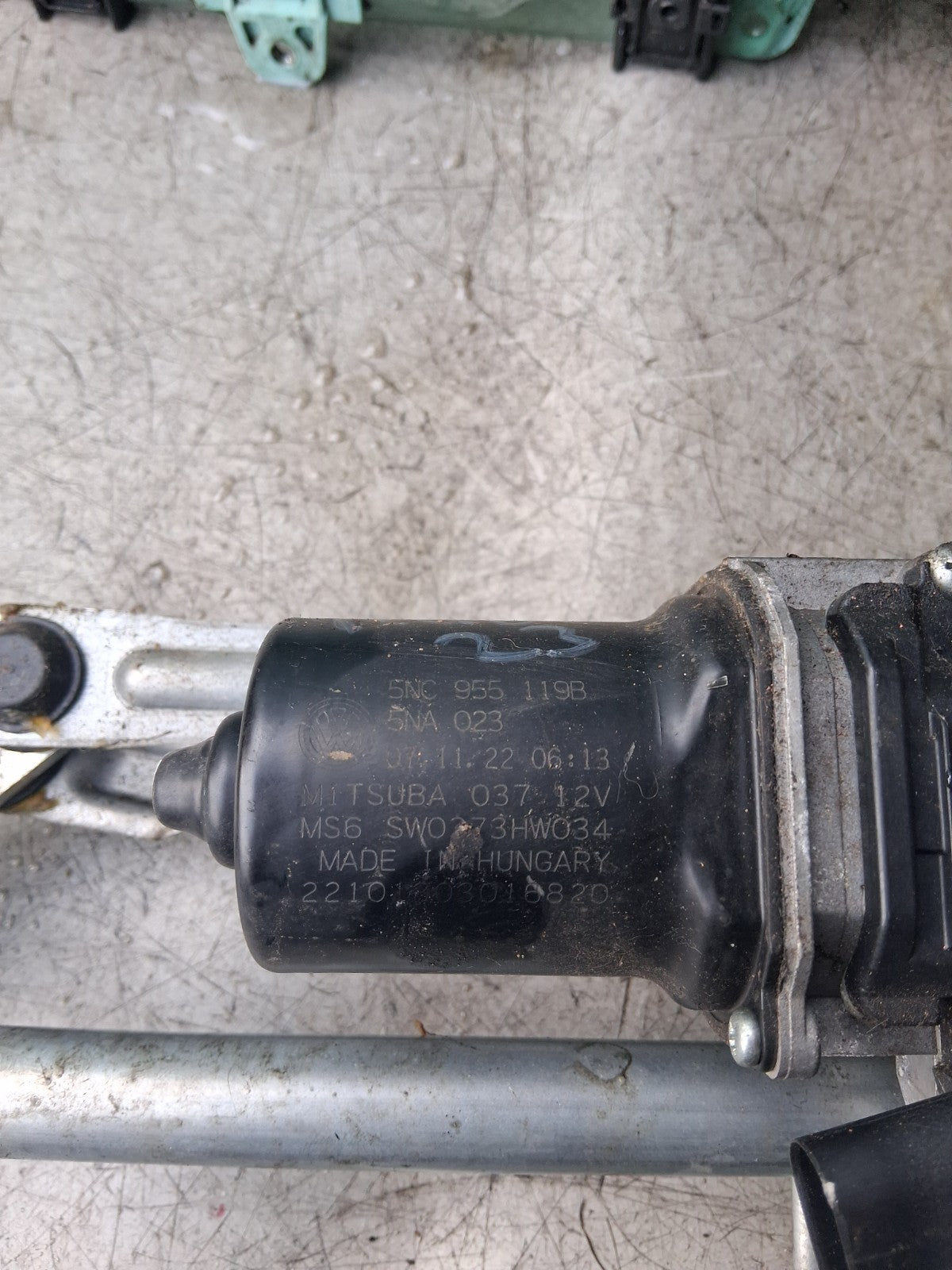 2023 VW VOLKSWAGEN TIGUAN FRONT WINDSCREEN WIPER MOTOR AND LINKAGE 5NC955023B