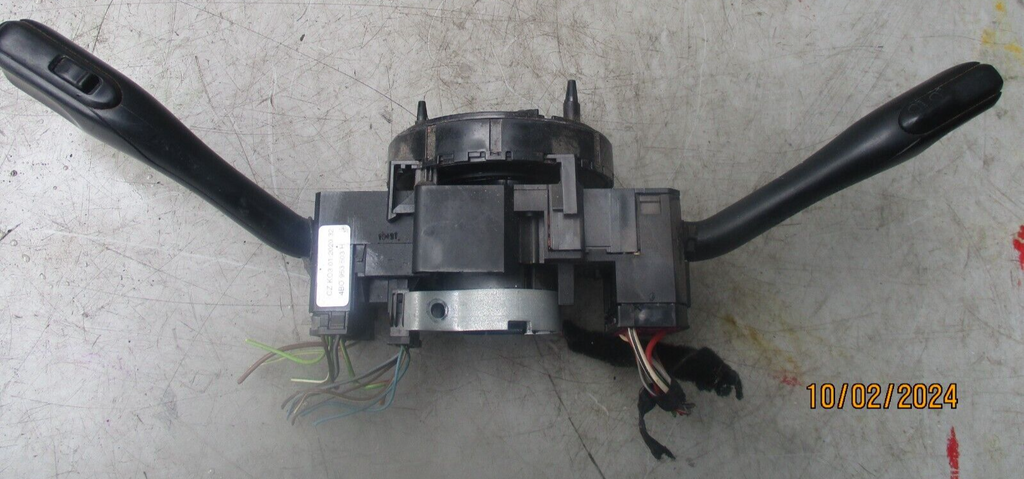SKODA FABIA WIPER AND INDICATOR STALK 8L0953513G