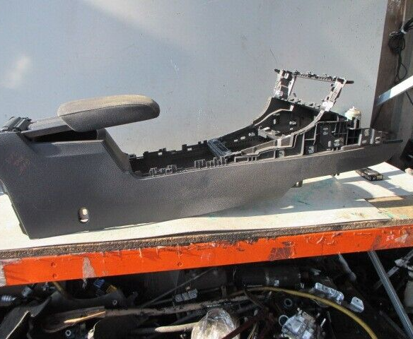 2013 VOLKSWAGEN GOLF MK7 CENTER ARM REST & REAR TRIM 5G2863243