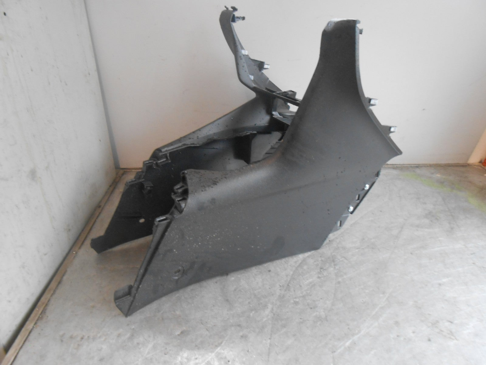 MAZDA 3 BM (MK3) 2013 - 2016 FRONT CENTRE LOWER CONSOLE DASH SECTION B45A 64321